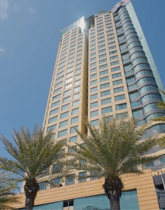 Vivere Hotel tower in Alabang